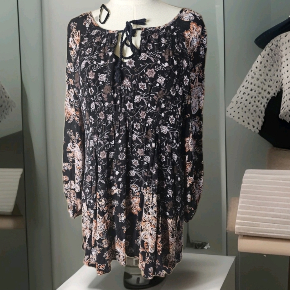 FREE PEOPLE Tunic Can’t Stop Dreaming Top Size M  flower floral Boho blouse